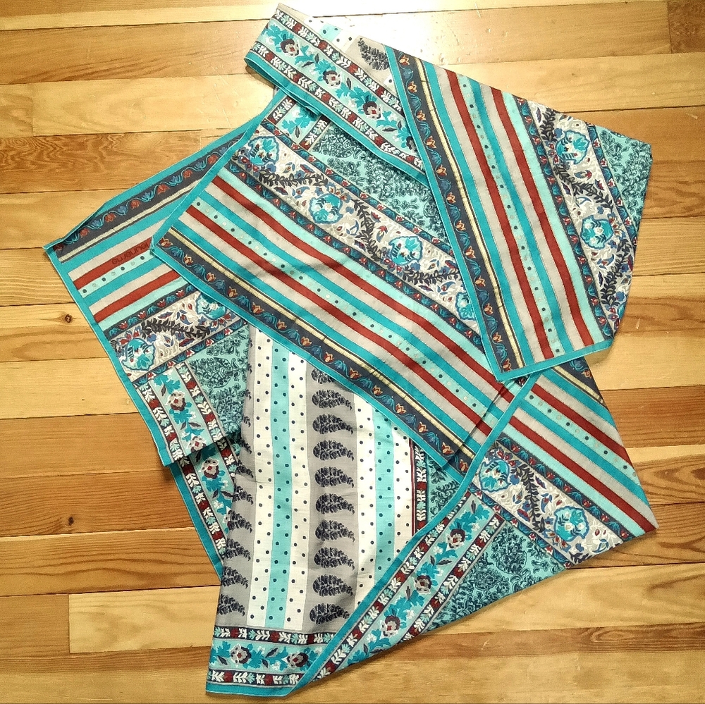 Emanuel Ungaro scarf
